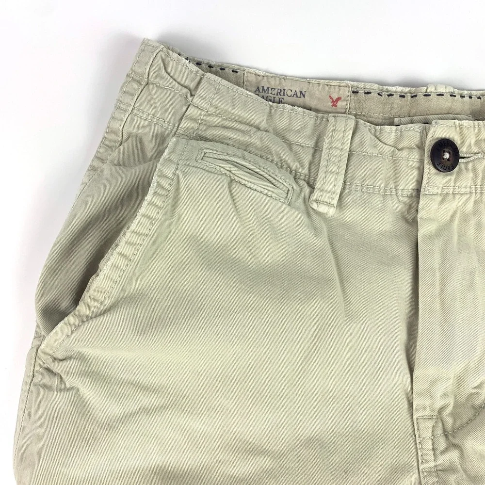 American Eagle Outfitters AEO Longer Length Mens Shorts Sz 28 Flat‎ Front Chino